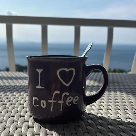 The View * 오파티아